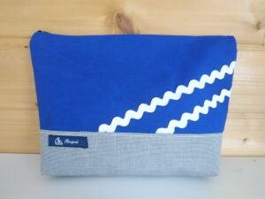 Trousse de toillette gris, bleu, vagues blanches