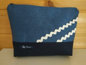 trousse de toilette-marine-bleu-vagues blanches
