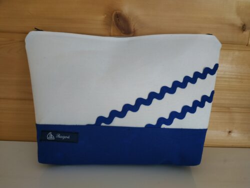 trousse de toilette-bleu-blanc-vagues bleues