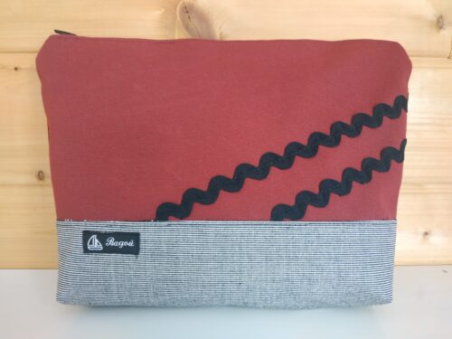 Trousse de toilette noir rayures blanches-bordeau-vagues noires
