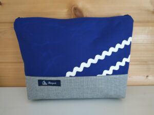 trousse de toilette-rayé gris et blanc-bleu-vagues blanches